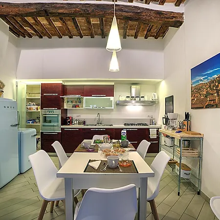 Cozy In The Heart Of * سيينا